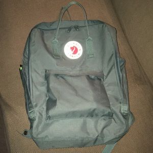 Green kanken 20L